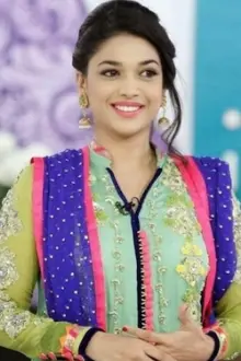 Sanam Jung como: Haya