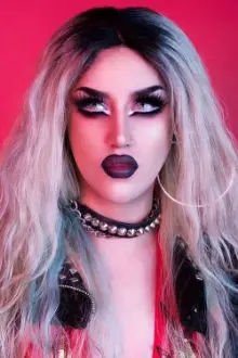 Adore Delano como: Ela mesma