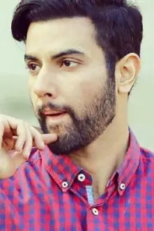 Noor Hassan como: Farhan