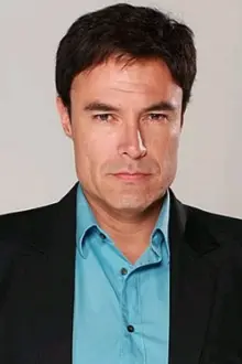 Alejandro López como: Nicolás Pardo