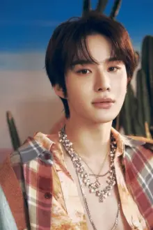 Jungwoo como: MC