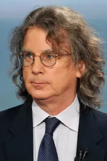 Roger McNamee como: Self - Former Mentor to Mark Zuckerberg