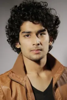 Priyansh Jora como: Ashish ''Titu'' Agarwal