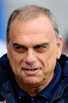 Avram Grant como: 