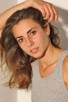 Daniela Collini como: Francisca "Kika" Zanata