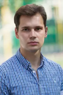 Maksim Shishkov como: Дмитрий