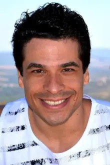 William Alves como: Leo