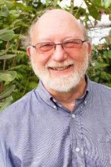 Dennis McKenna como: Ele mesmo