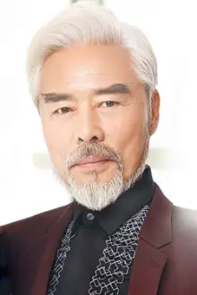 Shuangli Zhang como: Old Huang