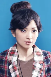 Yu-Pin Lin como: Nicole