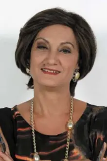 Alkistis Pavlidou como: Pepa Mapourou