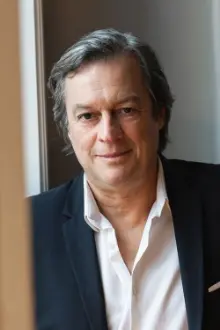 Gilles Graveleau como: Andrë