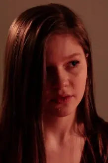 Genevieve Tarrant como: Riley