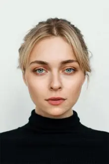 Anastasia Krylova como: Sofia Gromkovskaya