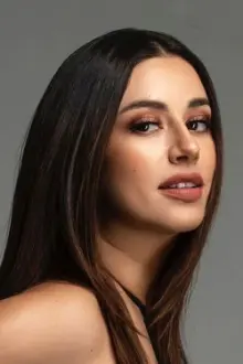 Karla Melo como: Karina Sepúlveda