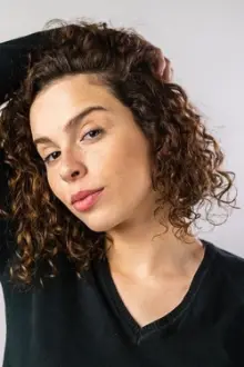 Rebeca Figueiredo como: Ádina