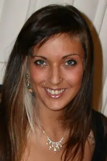 Jennifer Fumasoni como: Giovanna Nizzoli