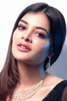 Madhumita Sarkar como: Uma