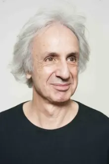 Raphaël Almosni como: Pierre Péroni