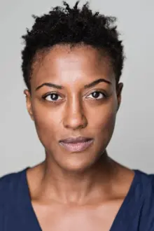 Simone Saunders como: Bessie / Blanche Ingram / Diana Rivers