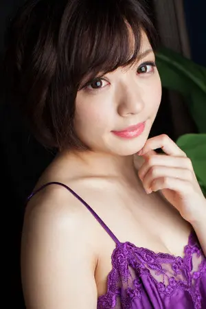 麻里梨夏