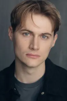 Jonny Green como: Aneurin