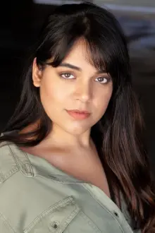 Sahil Kaur como: 