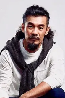 Gino Yang como: 