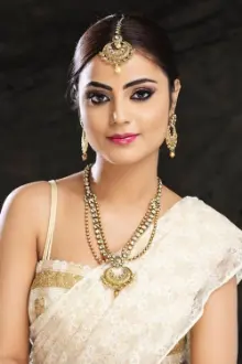 Minakshi Jaiswal como: 