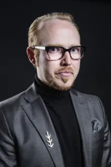 Jan Hellesøe como: Host