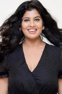 Prajakta Shinde como: Teena