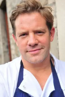 Matt Tebbutt como: Self - Presenter