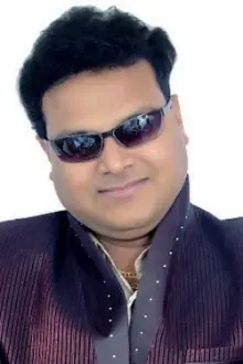 Sunil Holkar como: Rahulya