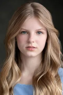 Molly Lewis como: Hazel (voice)