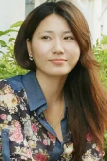 Annie Nguyen como: Nguyen Huong Mai