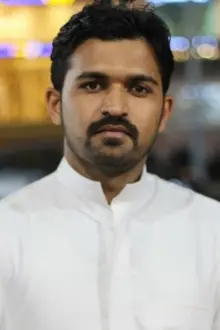 Syed Zeeshan Qadri como: Nikunj Tiwari