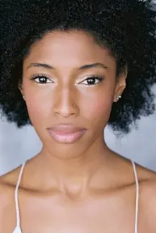 Jasmine Ashanti como: Julia