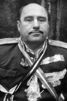 Mihail Kandakov como: General Platov