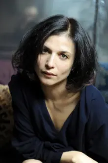 Karina Arutyunyan como: Lydia Joukovskaï