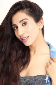 Kanika Khanna como: 