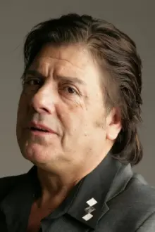 Zalo Reyes como: Self - Chilean singer