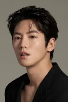 Yoo Hwan como: Eun Gyu