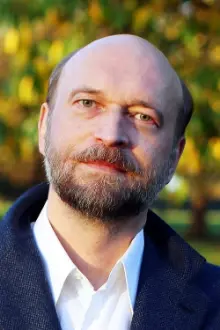 Sergei Pugachev como: 