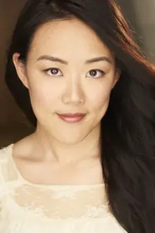 Raechel Wong como: Charlie Kwan