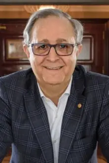 José Antonio Sayagués como: Pelayo Gómez