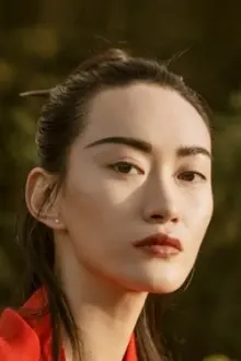 Zhu Wei Ling como: Song Yiqing