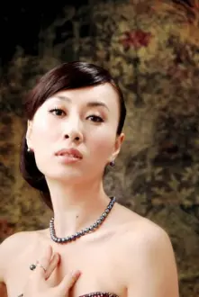 Jie Lu como: 萬少玲