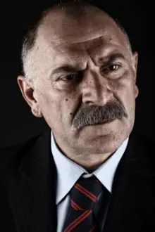 Yavuz Pekdiker como: 