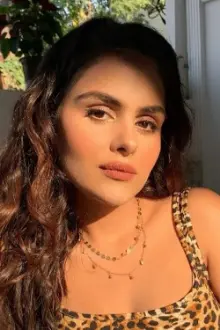 Priyanka Chahar como: Tiggo Quar