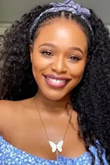 Natasha Thahane como: 